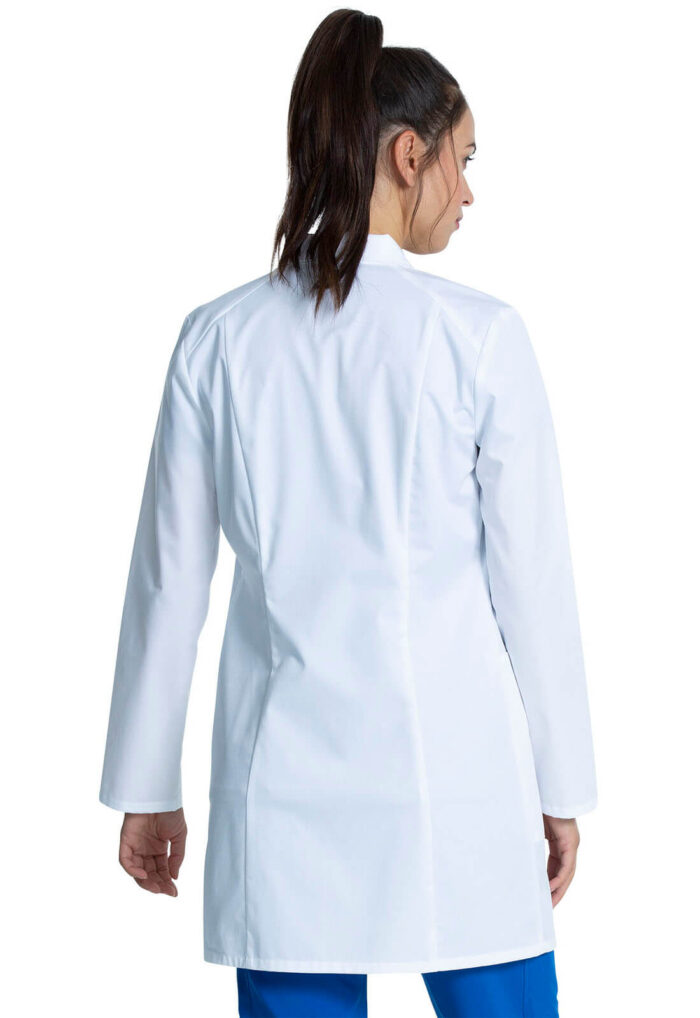 SIEVIEŠU MEDICĪNAS HALĀTS - Image 2