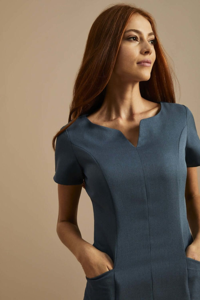 Side Pocket and V-Neck Beauty Tunic - Image 11