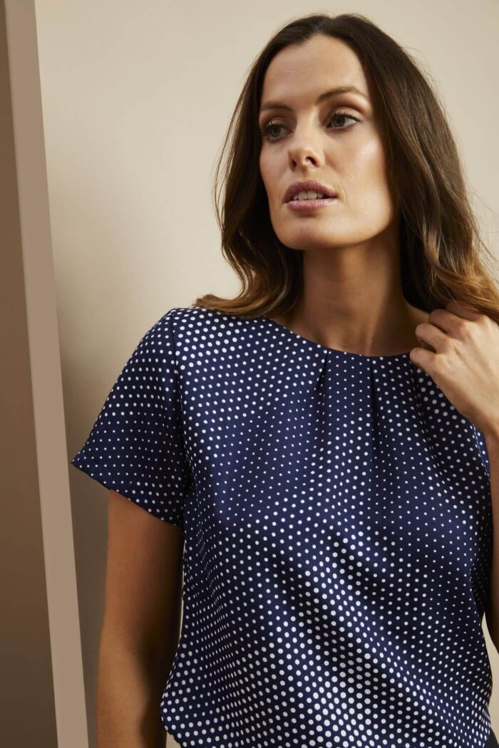 Short Sleeve Pattern Pleat Neck Blouse - Image 4