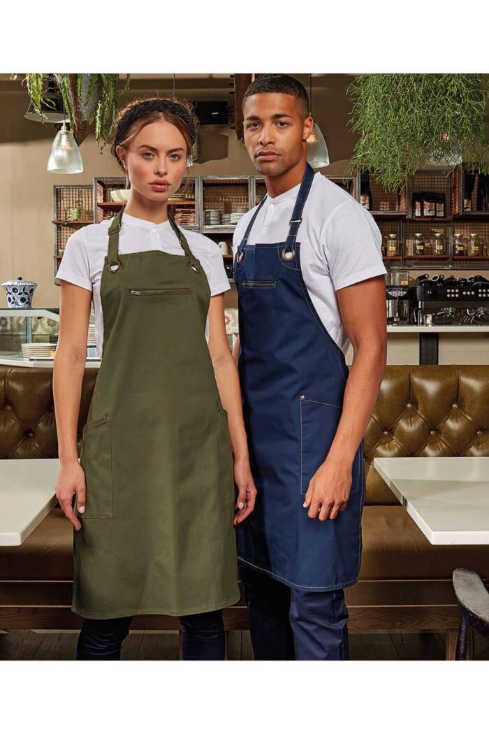 An eco-friendly bib apron - Image 4